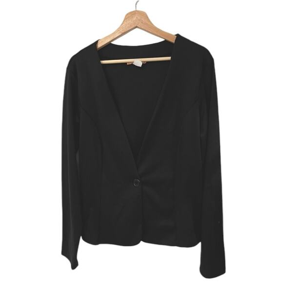 Light weight black blazer jacket by the brand Cest La Vie size Large - Picture 1 of 11